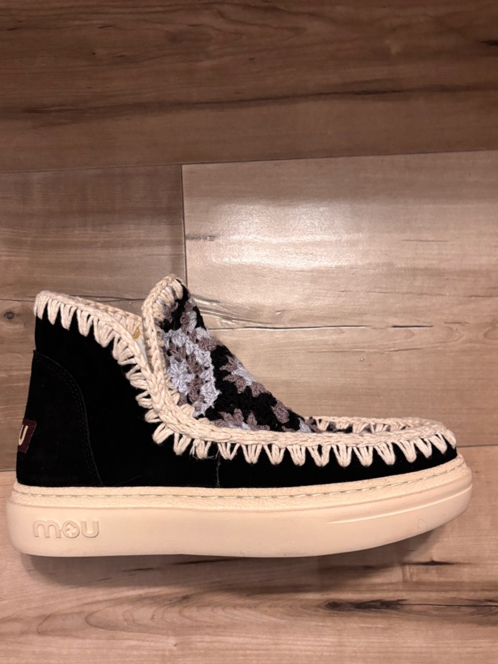 MOU BOLD ESKIMO SNEAKER BOOT CROCHET AND SUEDE IN BLACK COMBO SIZE 37 LIKE NEW - Picture 8 of 9